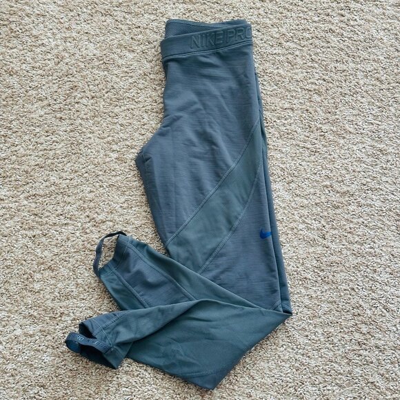 ⛷️ Nike ⛷️ Pro Hyperwarm AR4733-021 Women's Advance Performance Leggings Grey, M - Picture 5 of 11